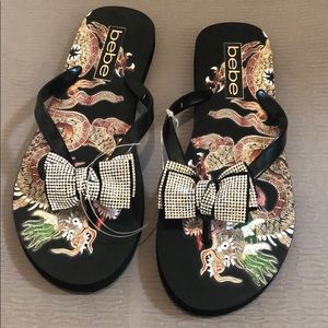 NWOT Bebe Black Flip Flops w/ Rhinestone Bow Sz 9